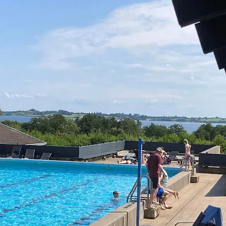 Tatil Evi Lojt Village Lovely With Access To Pool, *
